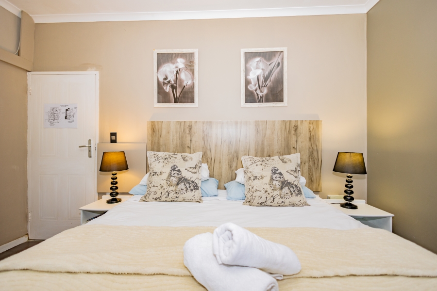 13 Bedroom Property for Sale in Sunset Beach Western Cape